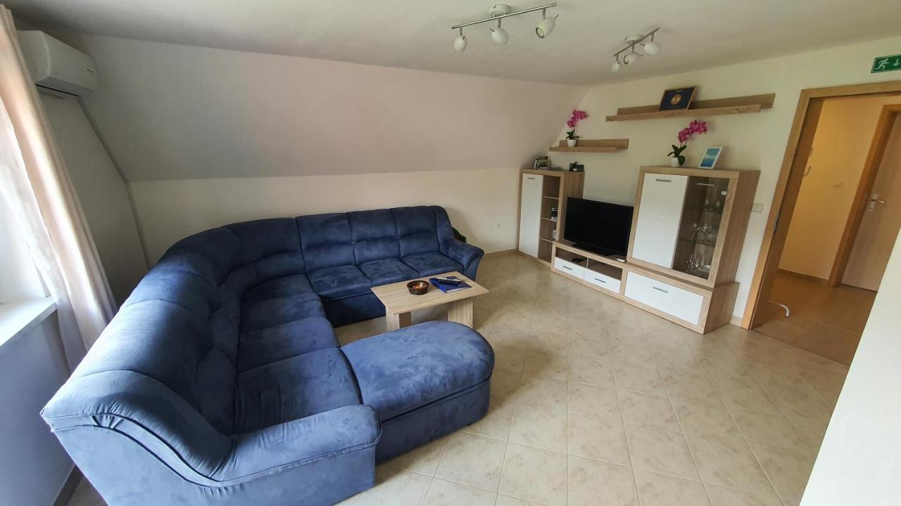 Apartment Tijana Nomenj Exteriér fotografie